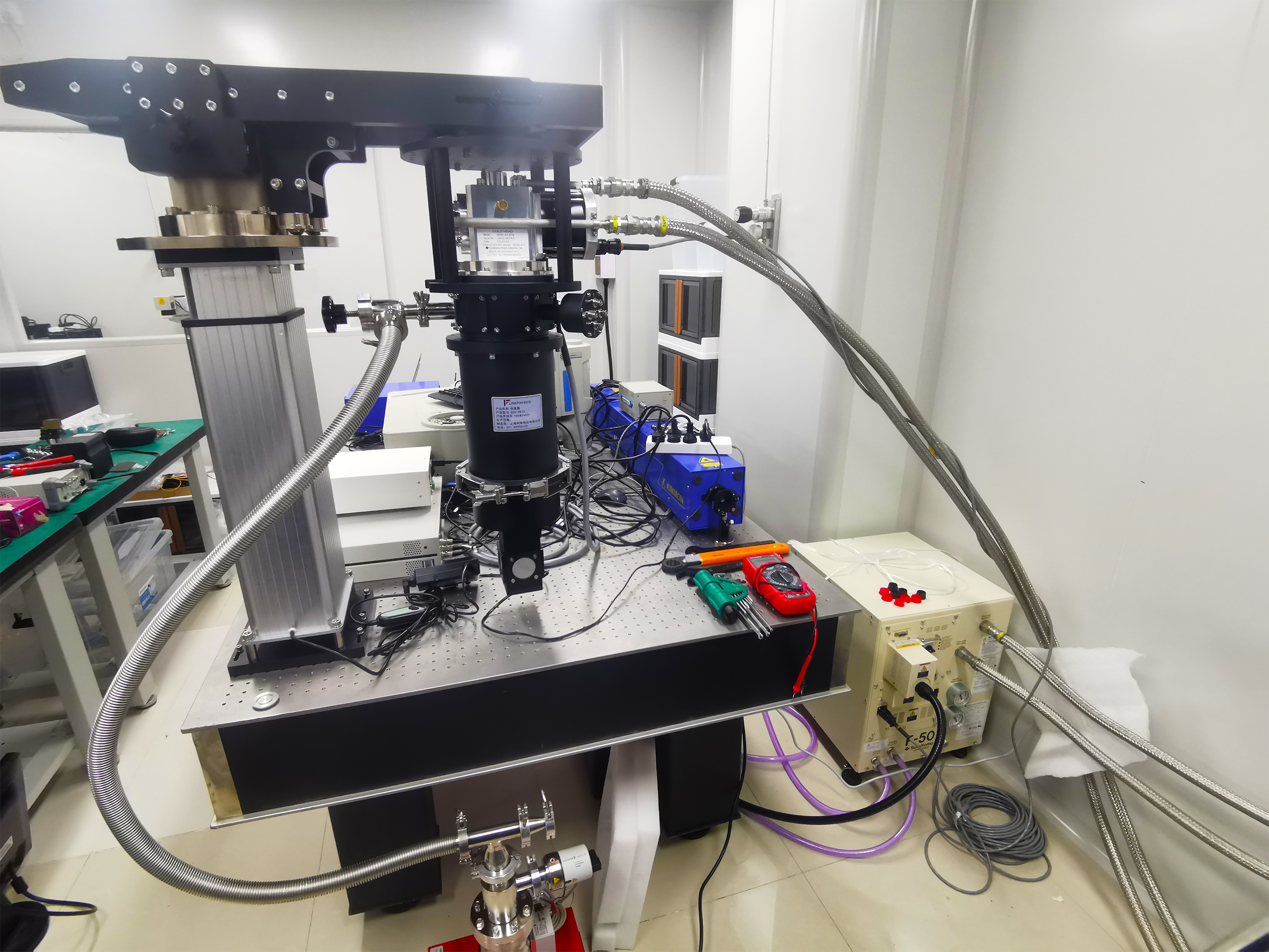 2025年3月北京某大学在上海在线博彩平台购买的4K闭循环低温恒温器交付完成
